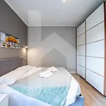 Homiday- Free Parking - Design Flat - Ospedale Cisanello Appartement